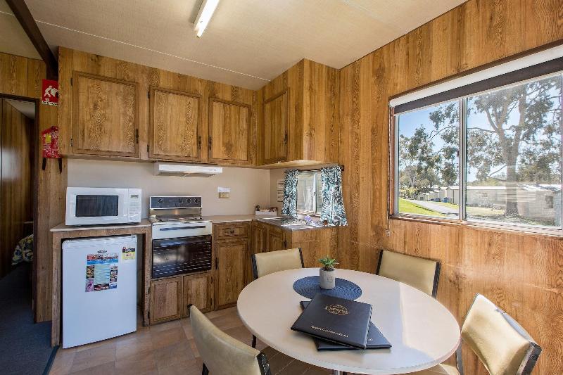 Discovery Parks - Lake Hume, New South Wales image