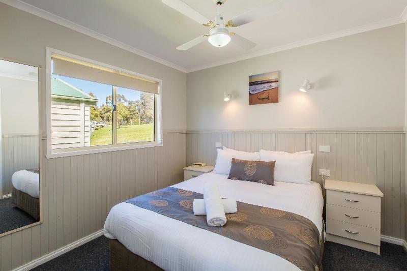 Discovery Parks - Lake Hume, New South Wales image