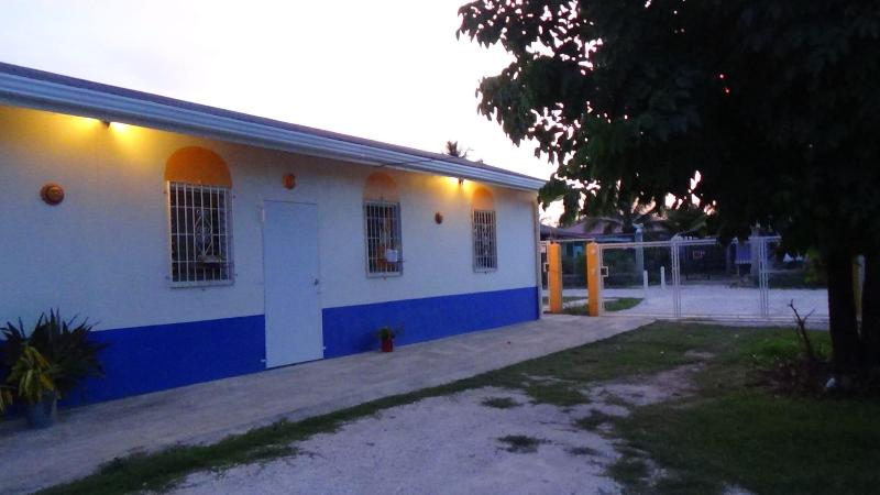 Hacienda Tropical Guest House image