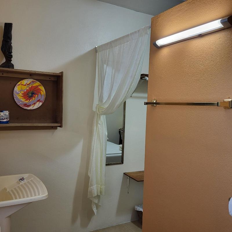 Hacienda Tropical Guest House image