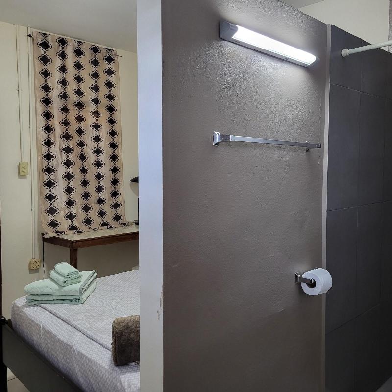 Hacienda Tropical Guest House image