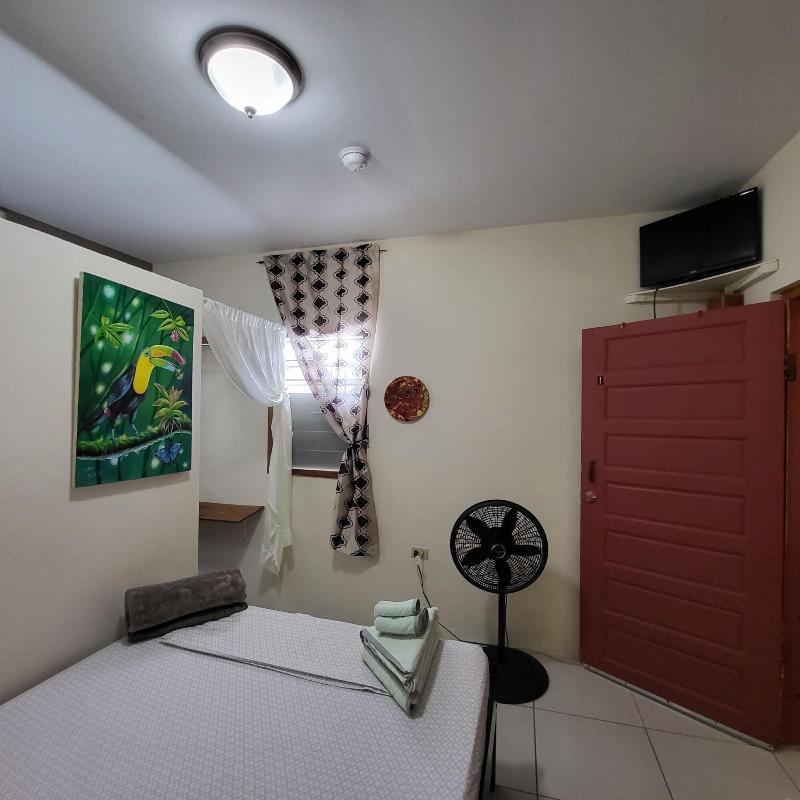 Hacienda Tropical Guest House image