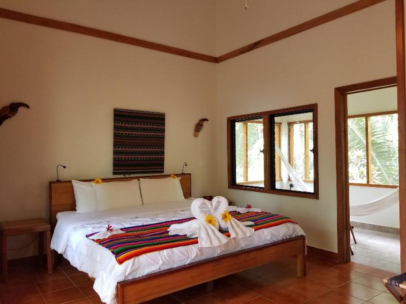 Mariposa Jungle Lodge image