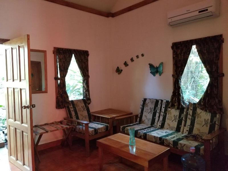 Mariposa Jungle Lodge image