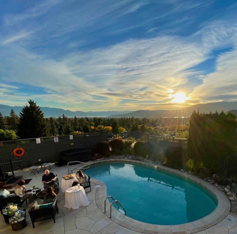 A Vista Villa Couples Retreat