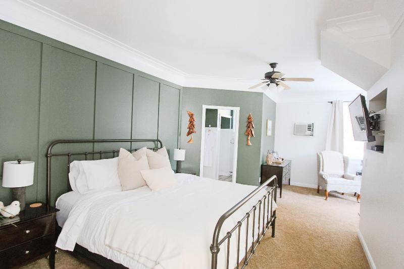 The Inn at the Ninth Hole Bed and Breakfast image