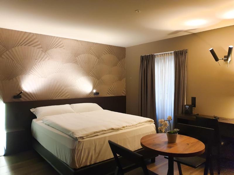 San Carlo Suite image