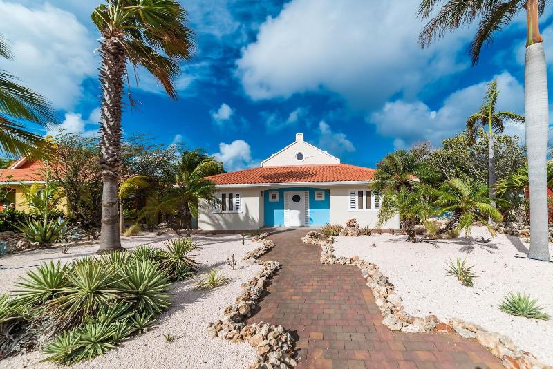 Coral Estate Rentals image