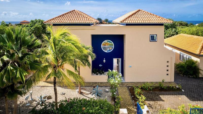 Coral Estate Rentals image