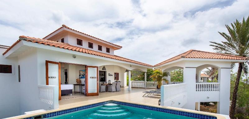 Coral Estate Rentals image