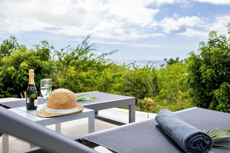 Coral Estate Rentals image