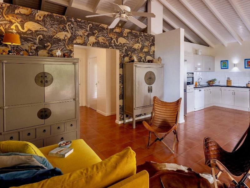 Coral Estate Rentals image