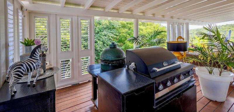 Coral Estate Rentals image