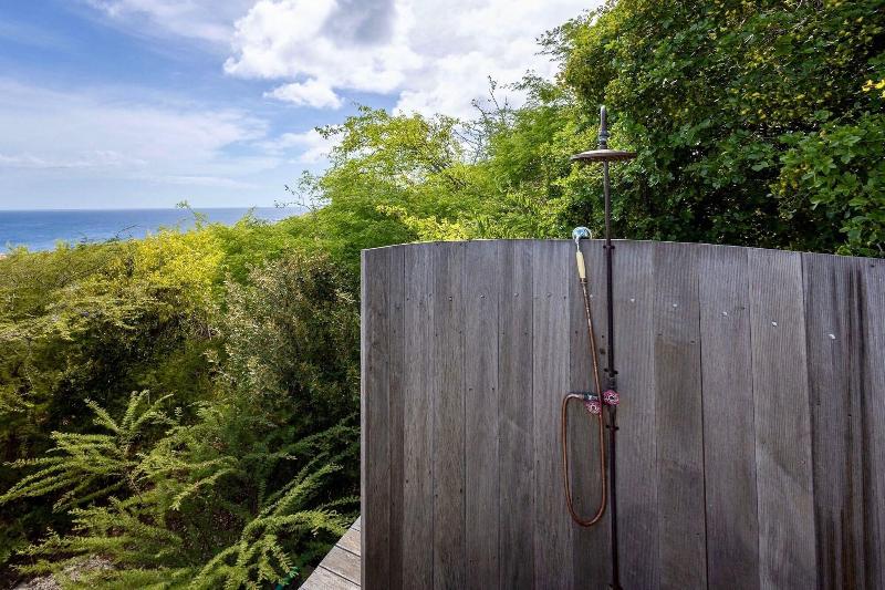 Coral Estate Rentals image