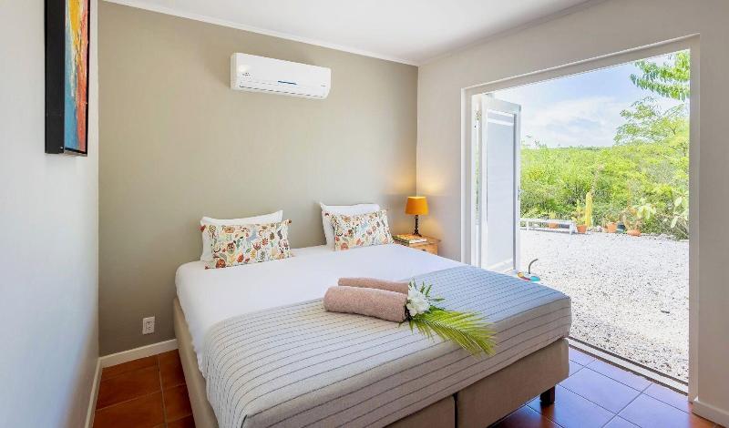 Coral Estate Rentals image