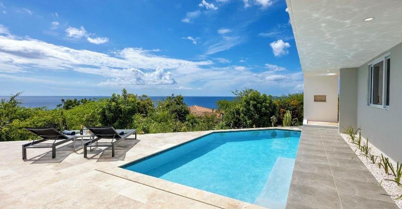 Coral Estate Rentals image
