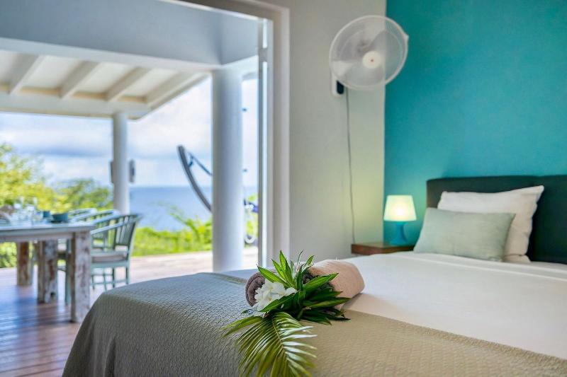 Coral Estate Rentals image