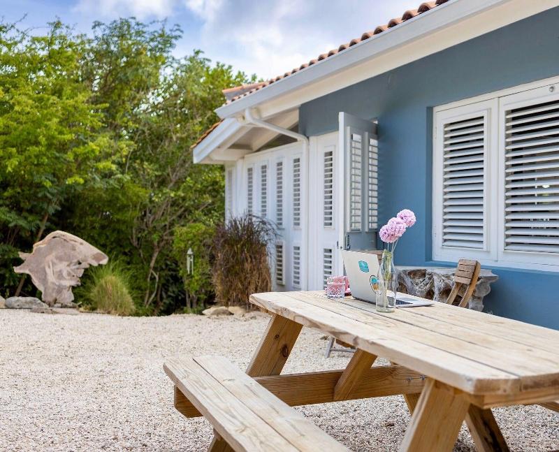Coral Estate Rentals image