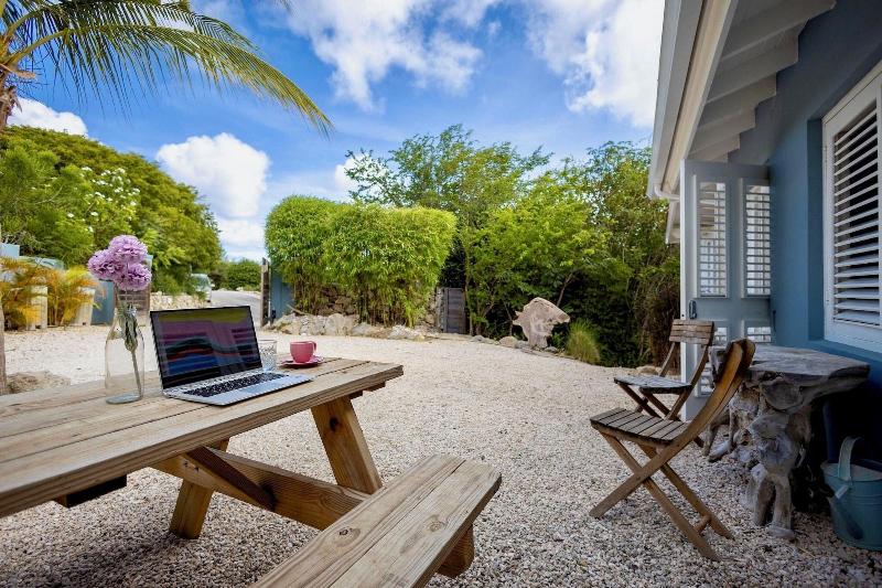 Coral Estate Rentals image
