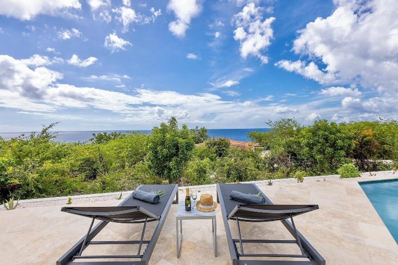 Coral Estate Rentals image