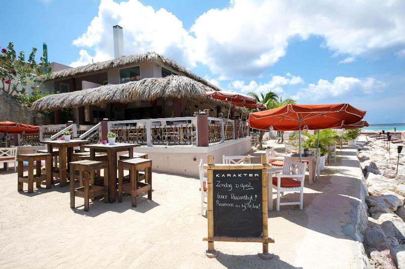 Coral Estate Rentals image