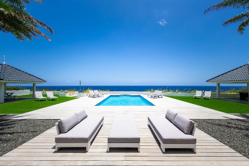 Coral Estate Rentals image