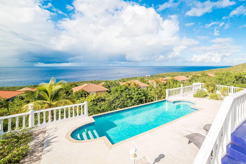 Coral Estate Rentals image
