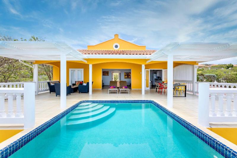 Coral Estate Rentals image