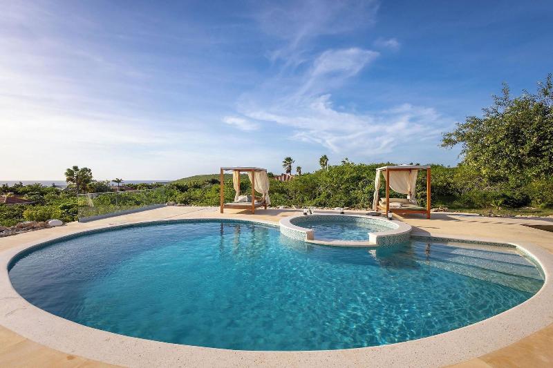 Coral Estate Rentals image