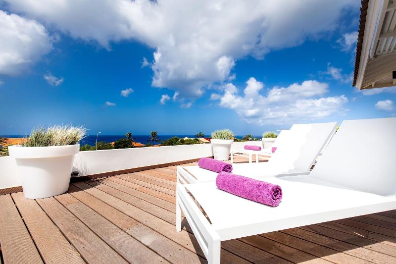 Coral Estate Rentals image