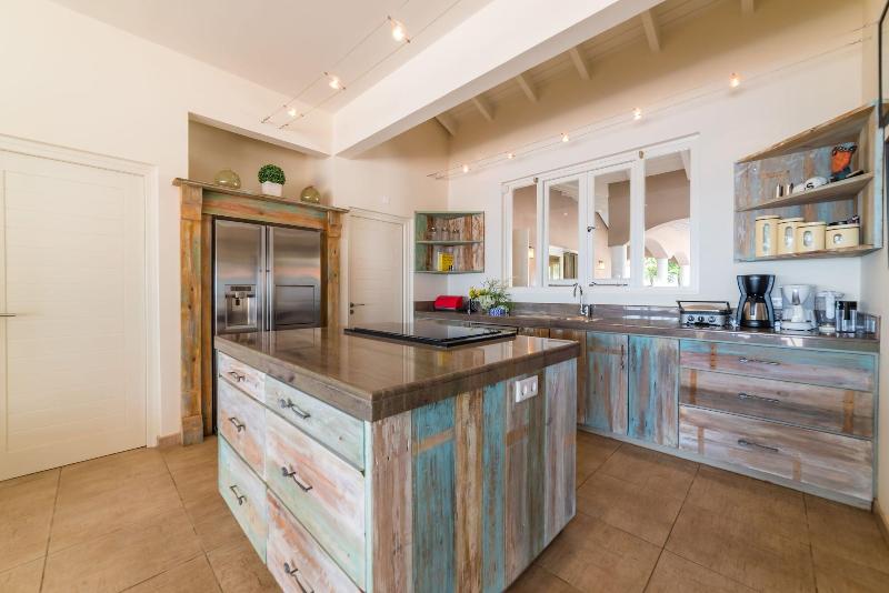 Coral Estate Rentals image