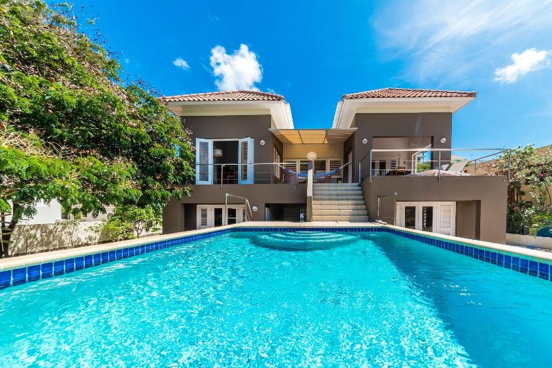 Coral Estate Rentals image