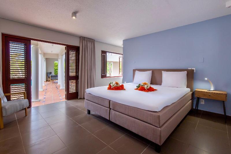 Coral Estate Rentals image