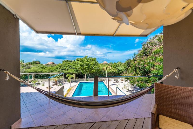 Coral Estate Rentals image