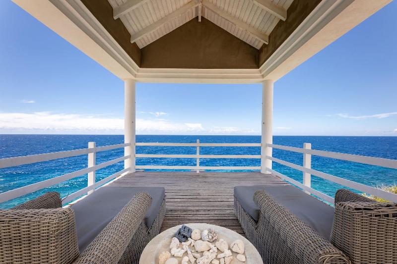 Coral Estate Rentals image