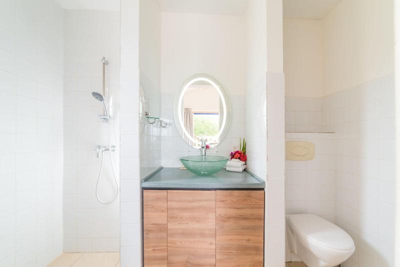 Coral Estate Rentals image