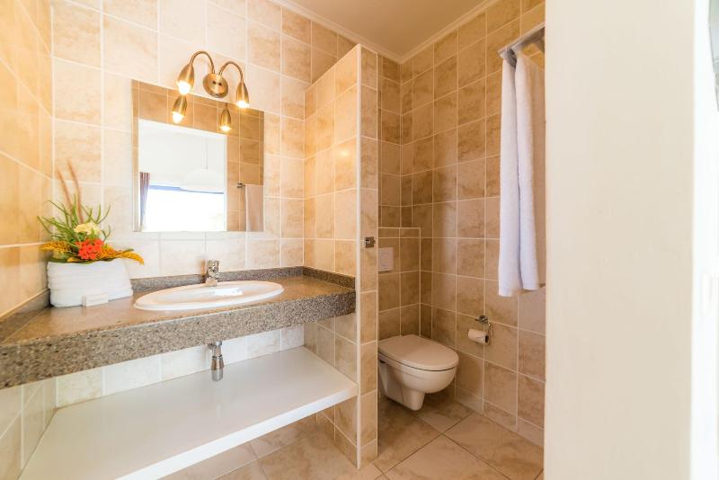 Coral Estate Rentals image