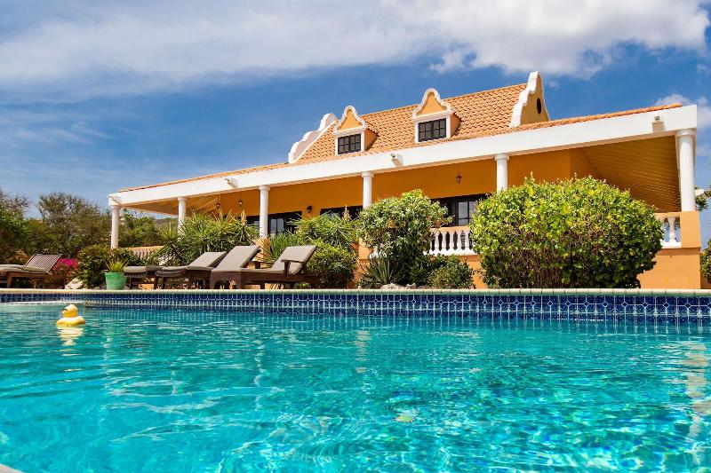 Coral Estate Rentals image
