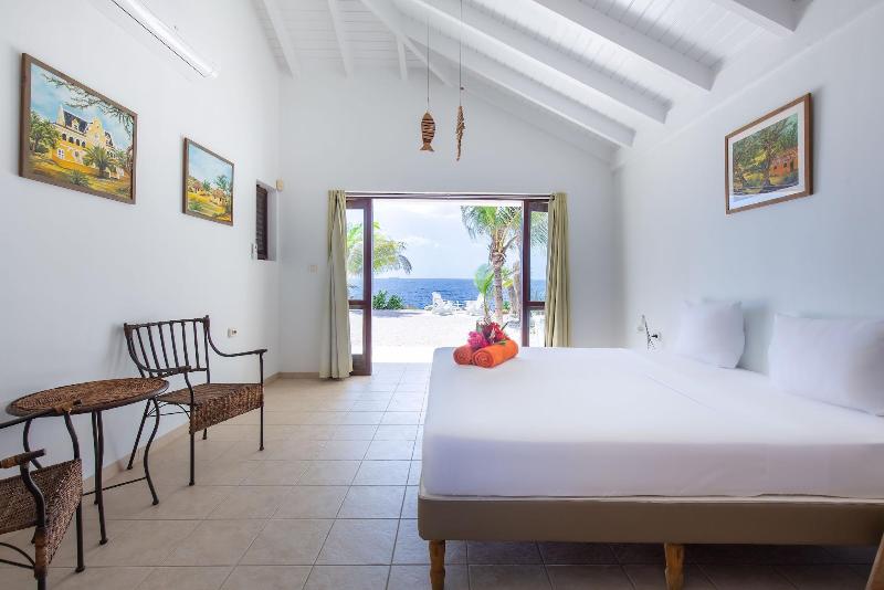Coral Estate Rentals image