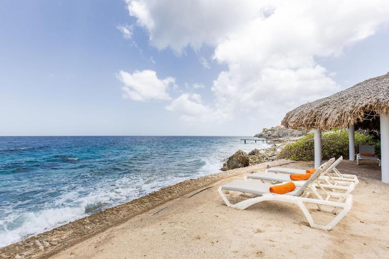Coral Estate Rentals image