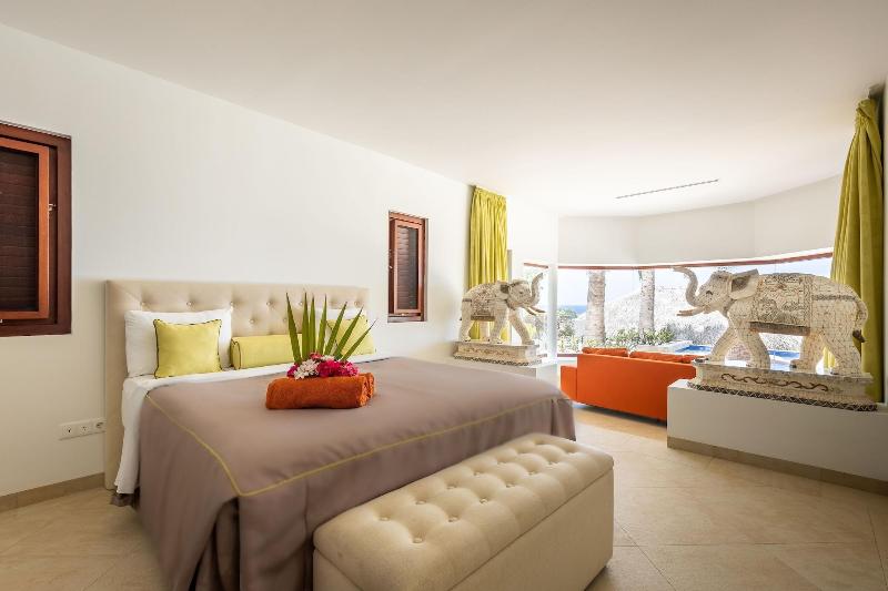 Coral Estate Rentals image