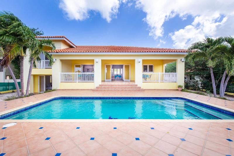 Coral Estate Rentals image