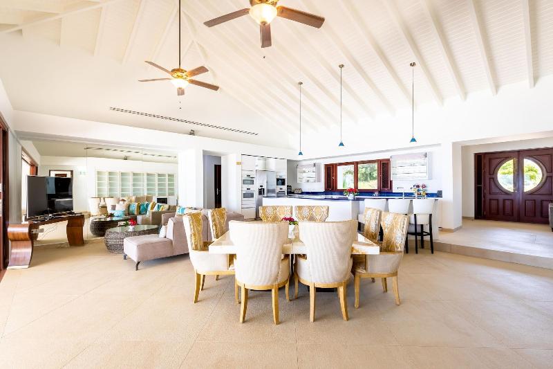 Coral Estate Rentals image
