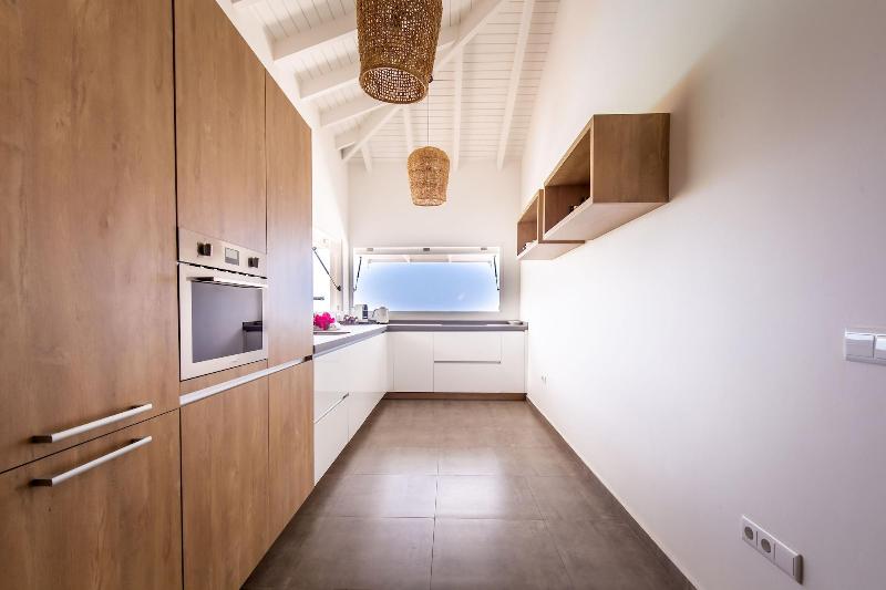 Coral Estate Rentals image