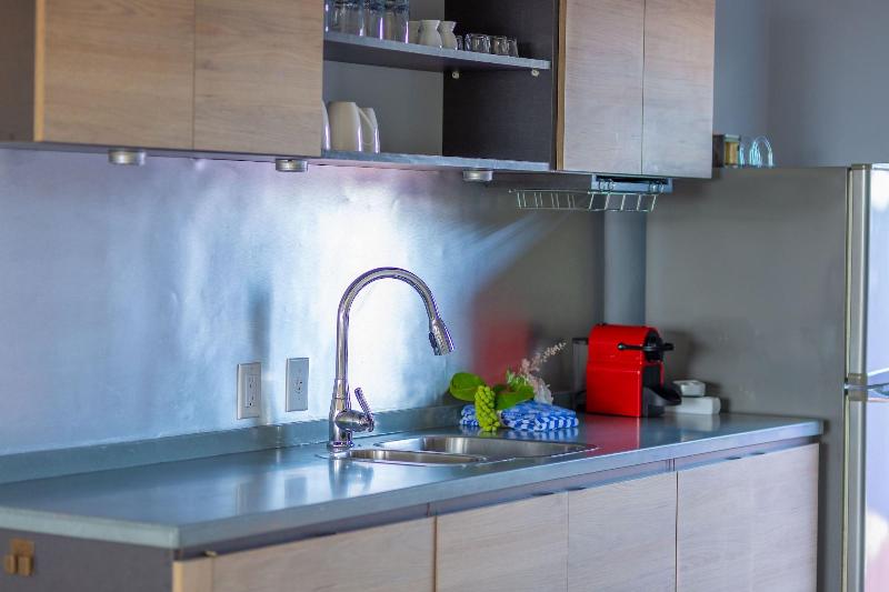 Coral Estate Rentals image