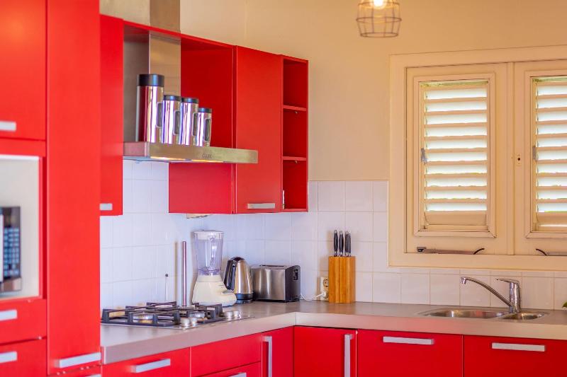 Coral Estate Rentals image