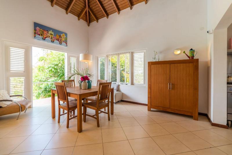 Coral Estate Rentals image