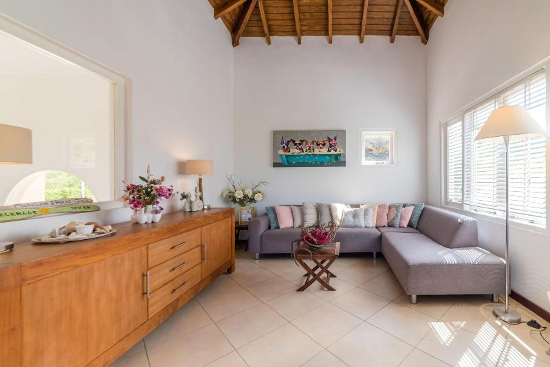 Coral Estate Rentals image