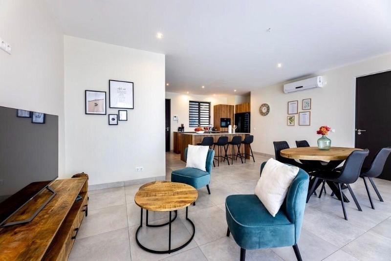 Coral Estate Rentals image