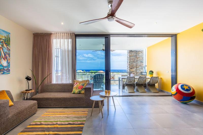 Coral Estate Rentals image